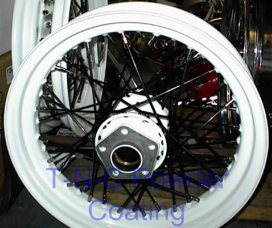 mirror_white_black_spokes__Desktop_Resolution_.JPG