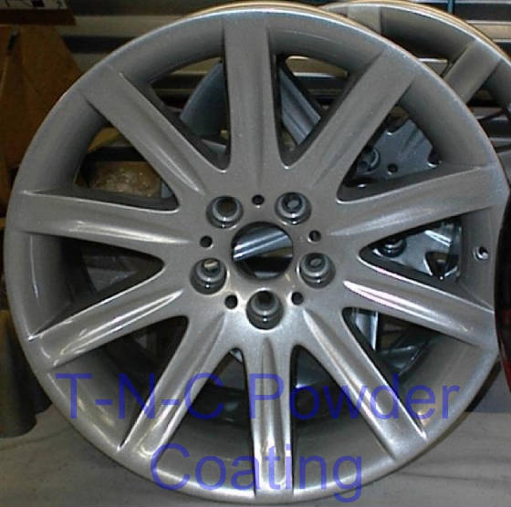 rally_wheel_silver_rim__Desktop_Resolution_.jpg